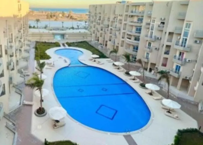 10 Minutes From Airport Modern With Acces & Wifi
